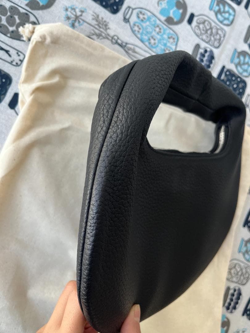 Aeta ROUND ONE SHOULDER：M