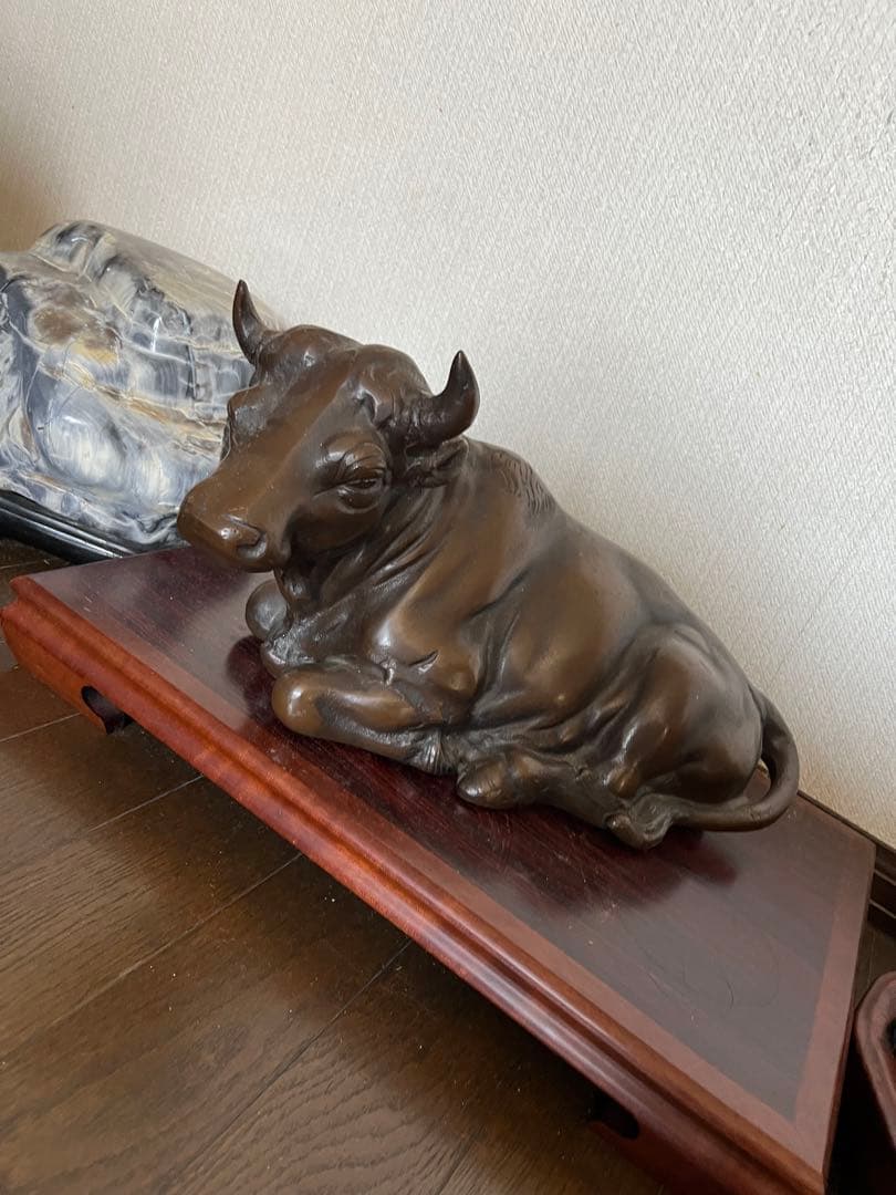 牛の置物