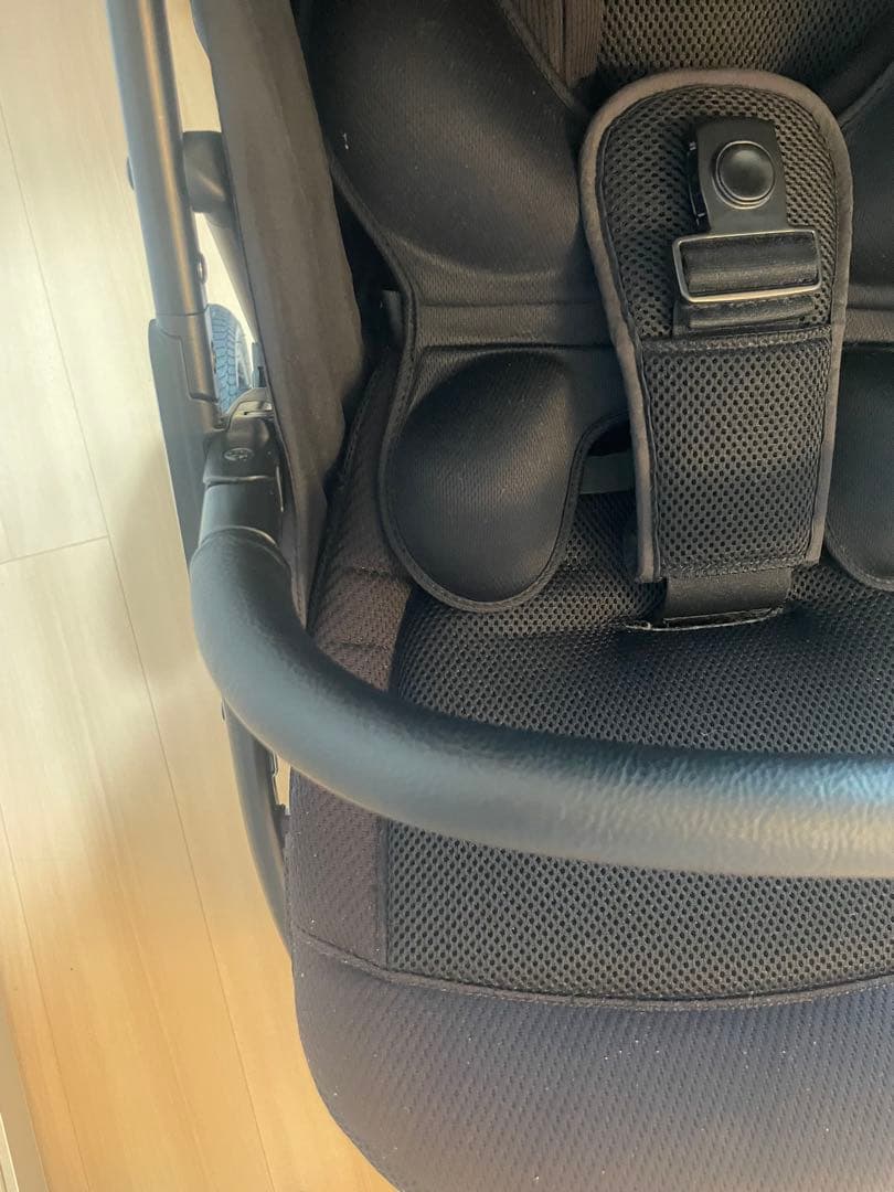 極美品　Aprica スムーヴプレミアム 折りたたみ式ベビーカー　黒　グレー