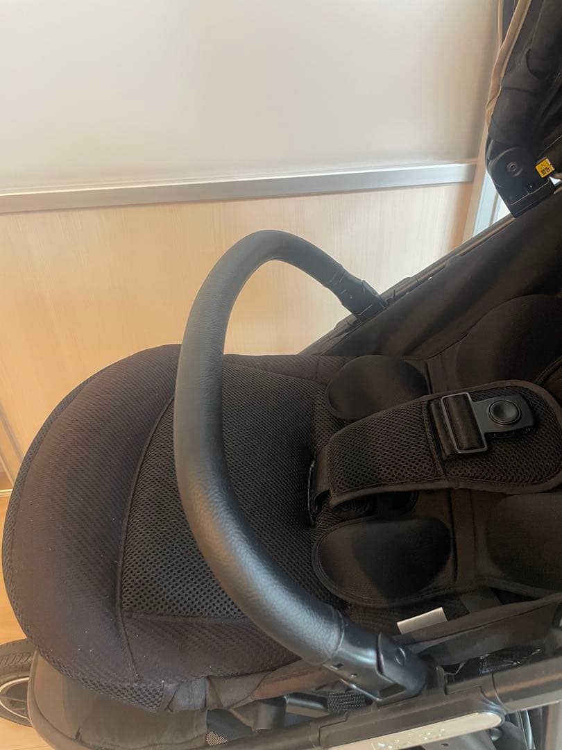 極美品　Aprica スムーヴプレミアム 折りたたみ式ベビーカー　黒　グレー