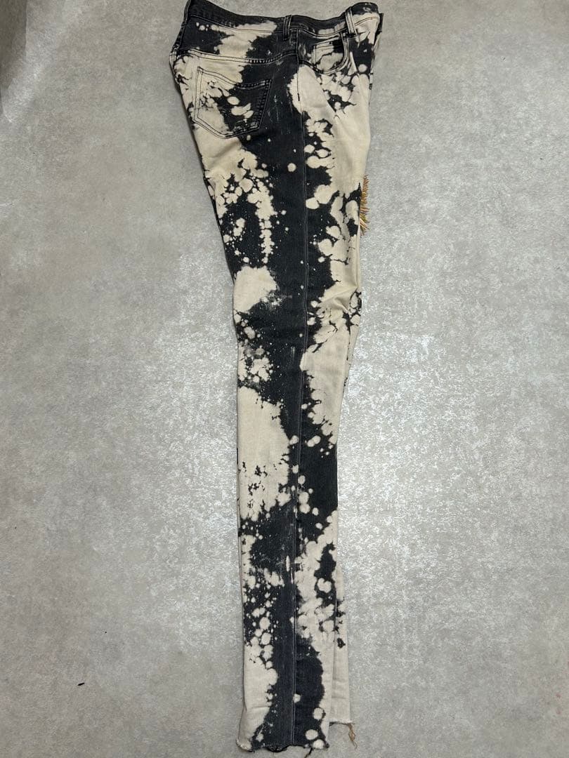 GUCCI エンブロイダリー・ブリーチデニム 虎　花