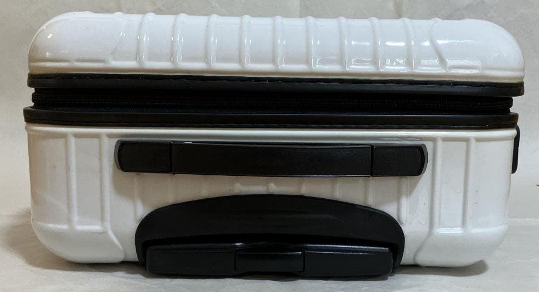 Rimowa　キャリーケース　白　ハワイ限定品