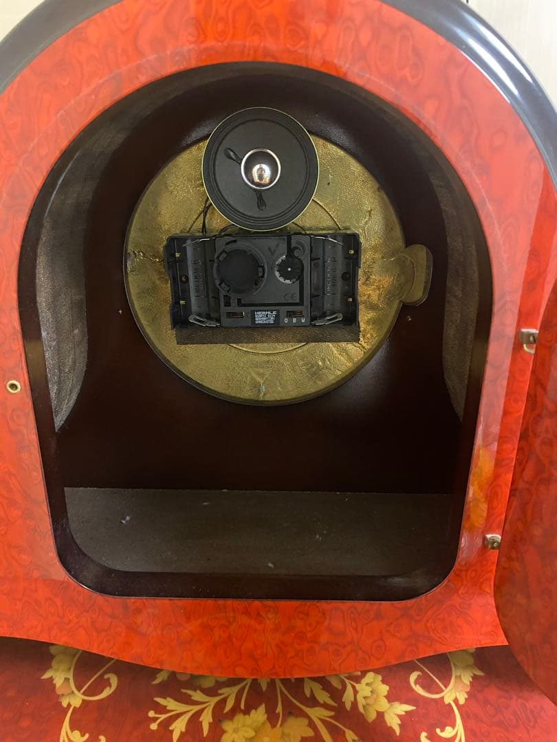 ARTEM社　クロックキャビネット