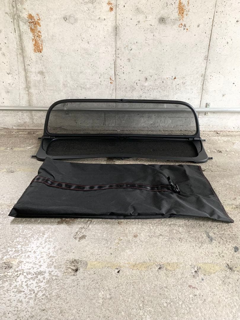 MINIコンバーチブルF57 純正ウインドディフレクター