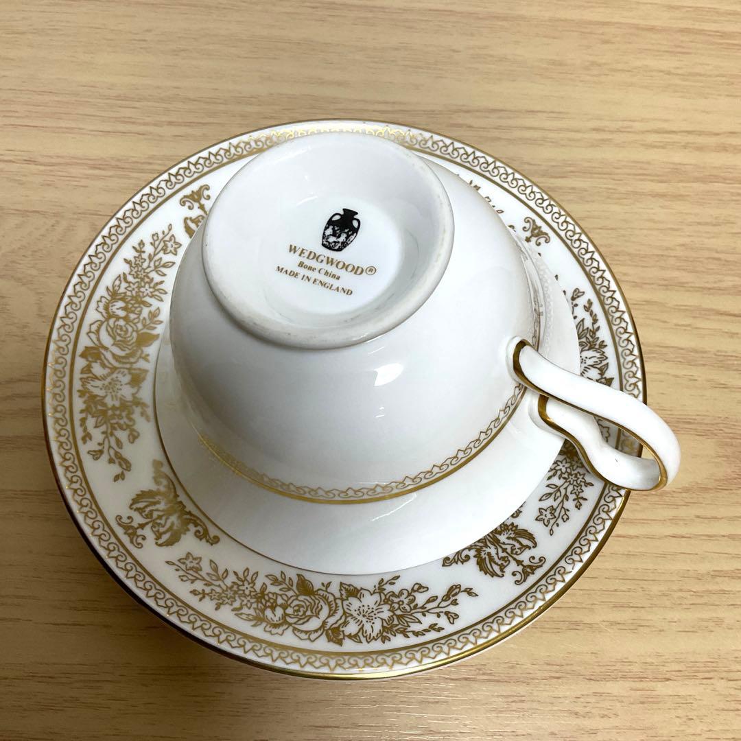 ウェッジウッド コロンビア　ゴールド　ピオニー　トリオ　①