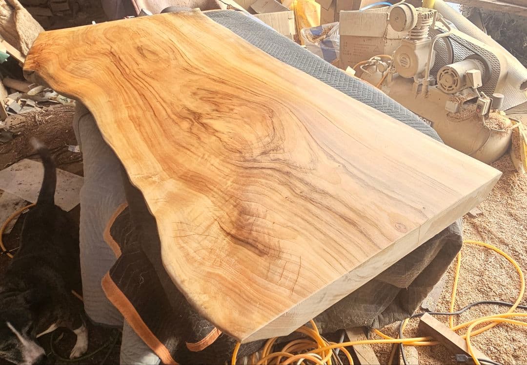 楠　一枚板　ダイニング　テーブル　栃　杢　カウンター　リビング　座卓　おしゃれ