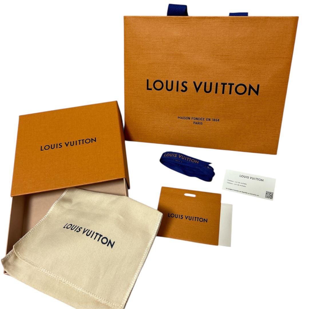 Louis Vuitton ルイヴィトンポルトフォイユクレア　二つ折り　ミニ財布