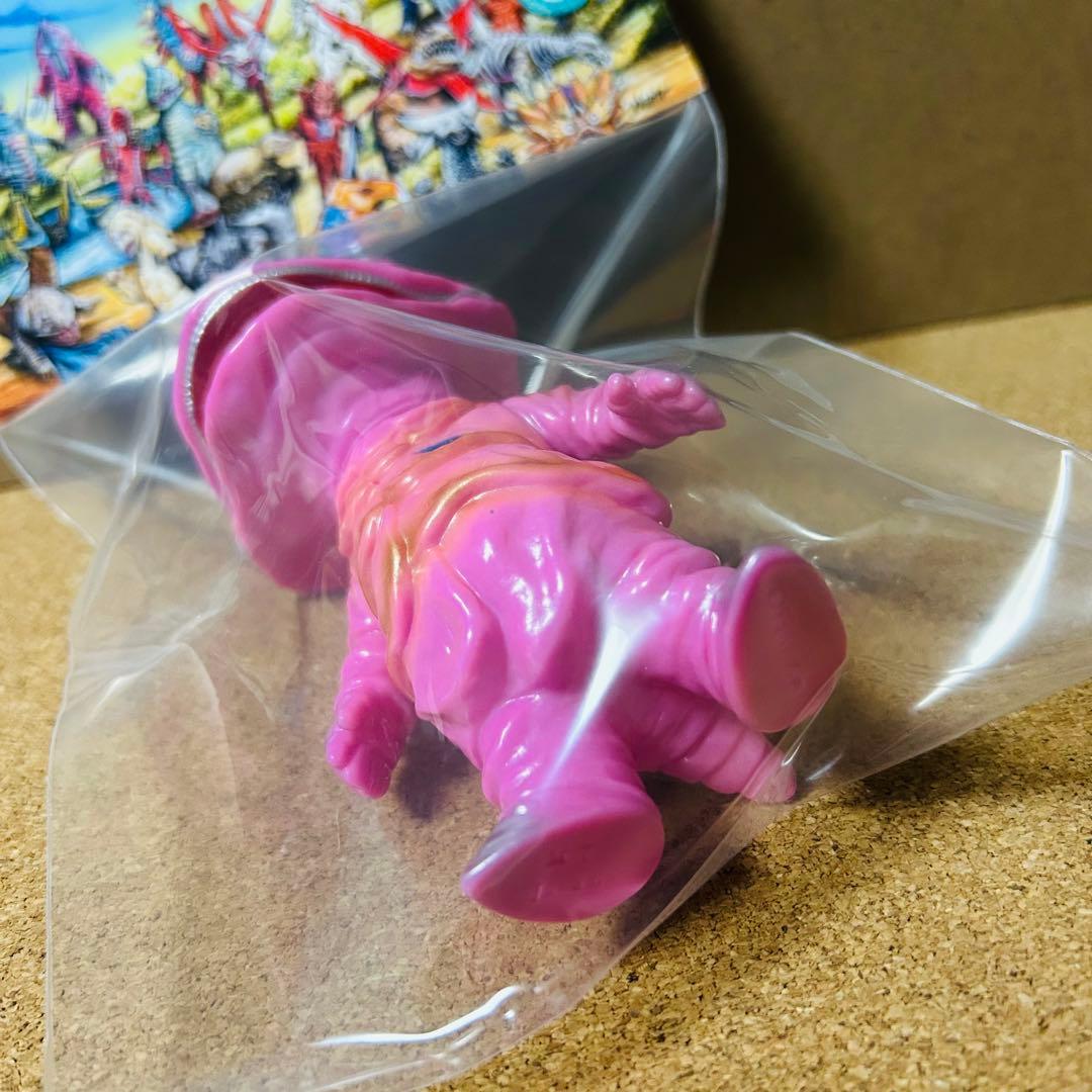 MAX TOY 怪獣 カネゴン ソフビ 墓場の画廊 ワンフェス