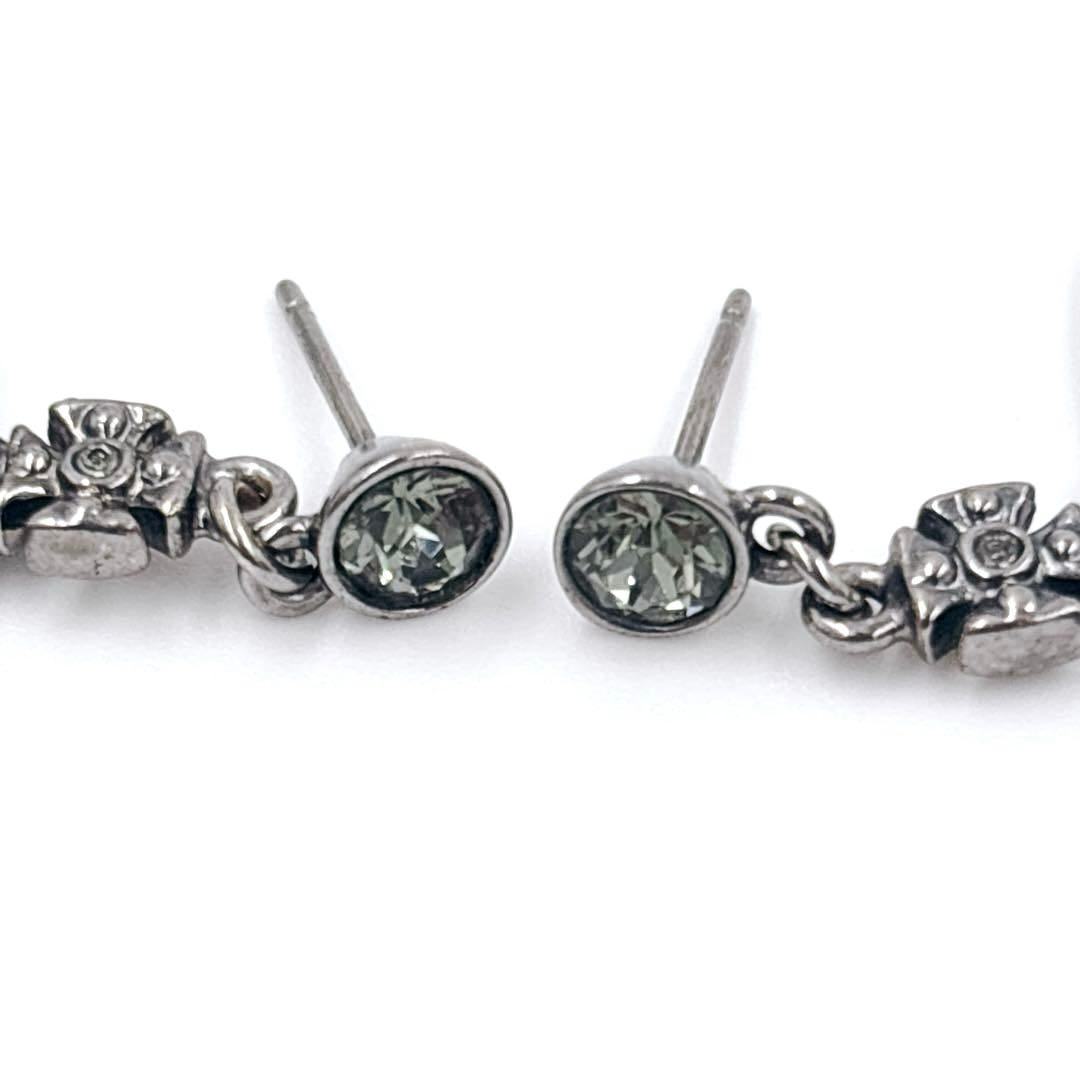 Vivienne Westwood オーブ ミニ バス レリーフ ピアス