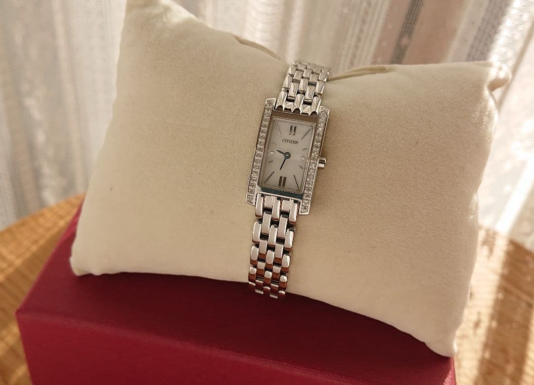 極美品☆CITIZEN シチズン レディースウォッチ エコドライブ ダイヤ