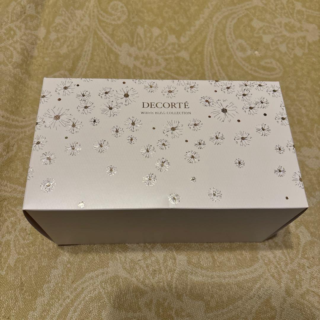 DECORTÉ ホワイトブリスコレクション 2024クリスマスコフレ　新品未使用