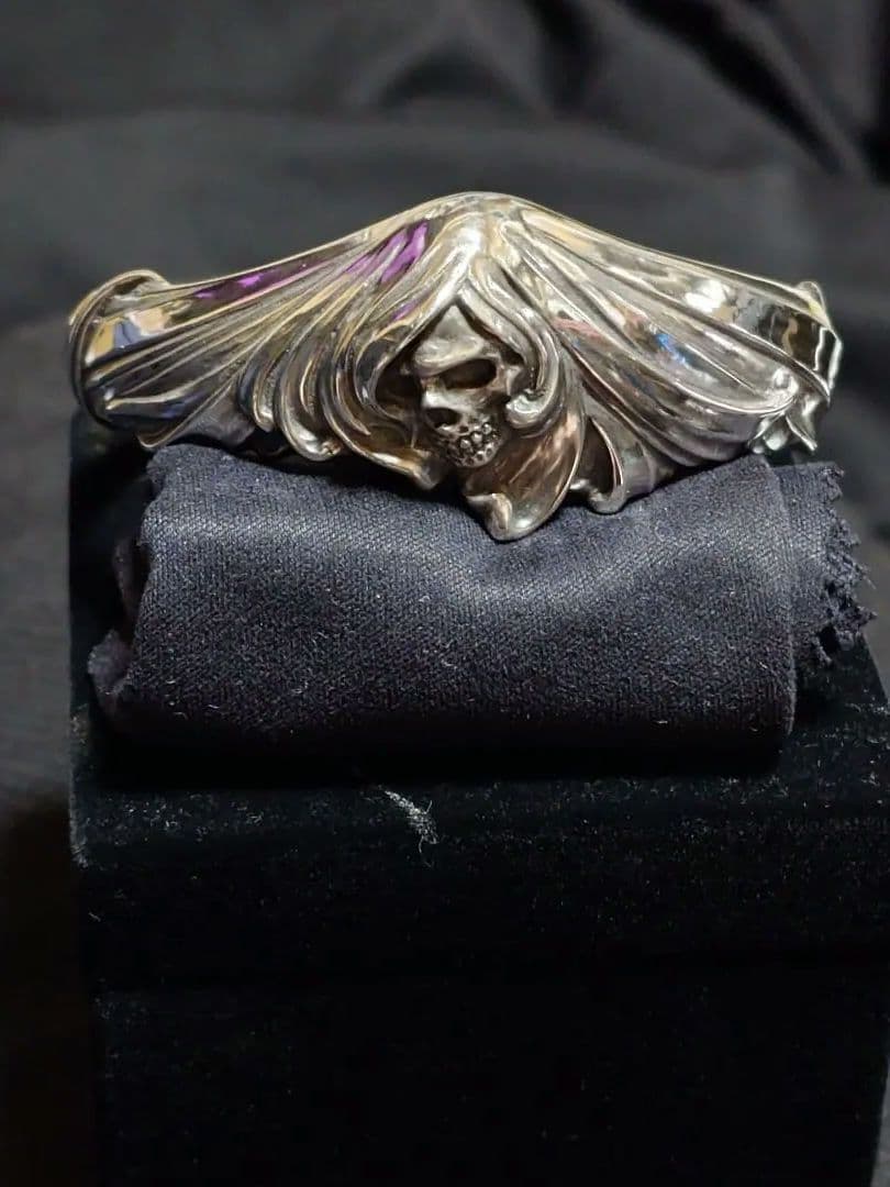 ラットレース ヴィーナスバングル