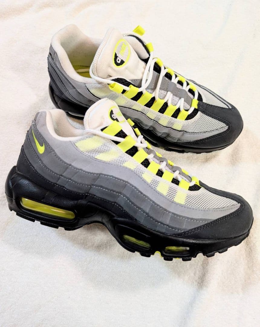 毎日値下げ　ナイキ エアマックス95 イエローグラデ 2020☆正規品☆美品☆