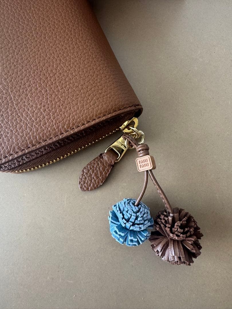 【新品】Miu Miu leather micro trick