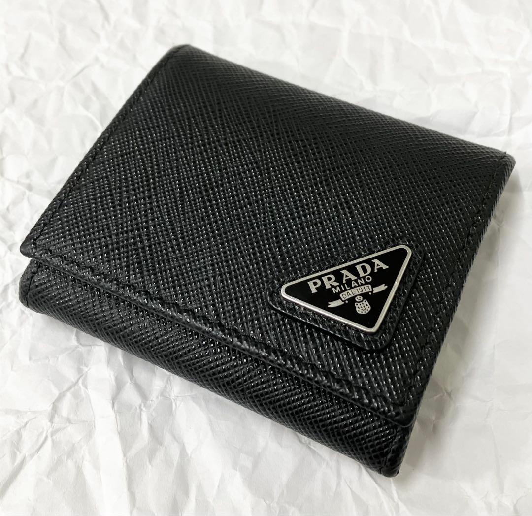 PRADA プラダ サフィアーノ トライアングル ケース 2MM935