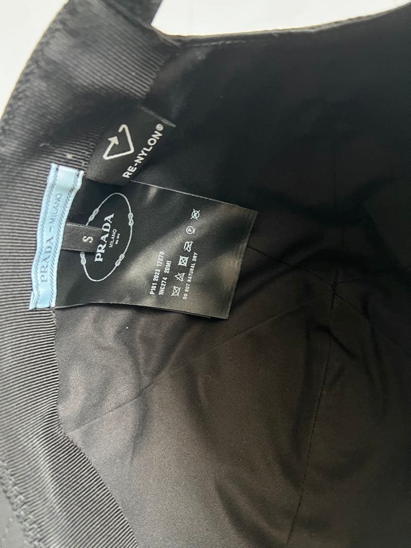 PRADA ブラックキャップ Sサイズ