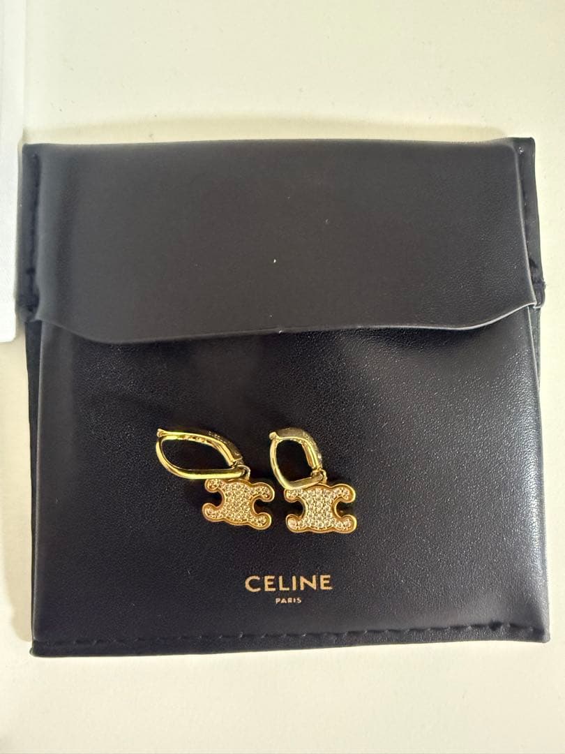 CELINEトリオンフ ラインストーン ピアス