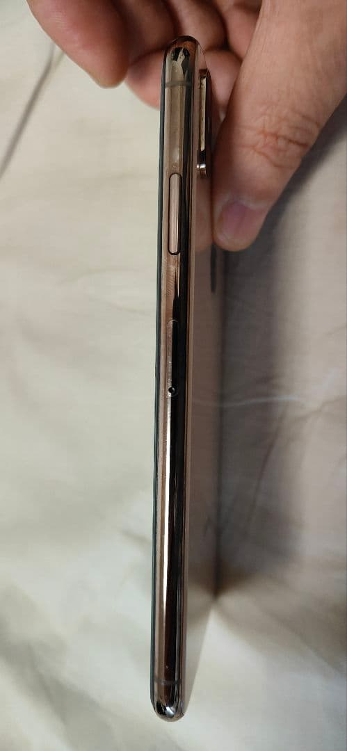 【格安】iPhone Xs Max 256GB GOLD SIMフリー