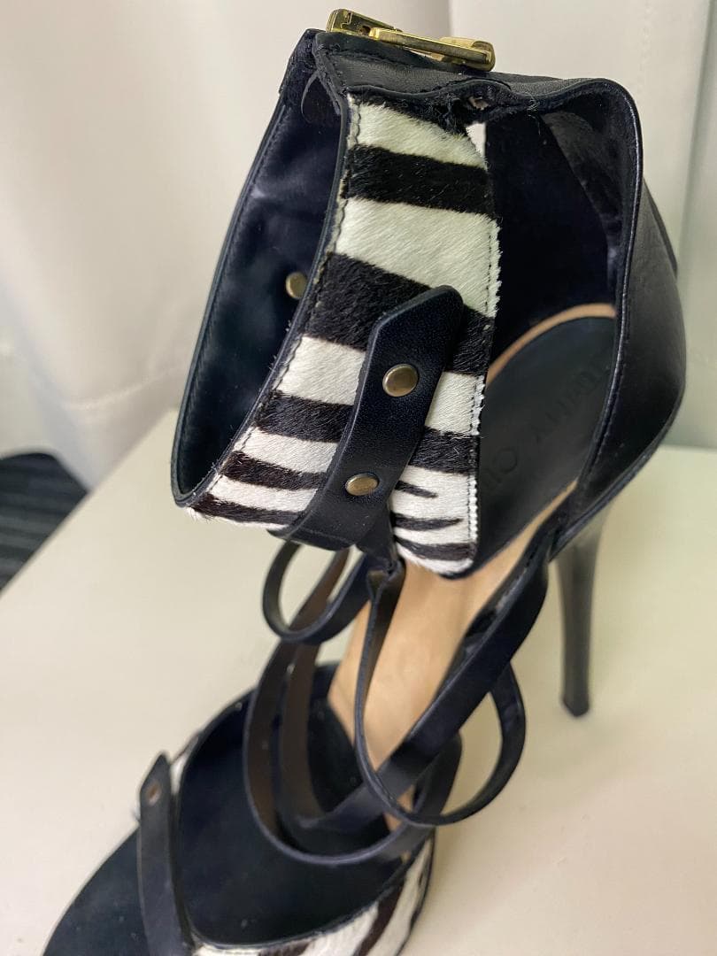 JIMMY CHOO ゼブラ ハイヒール パンプス レディース