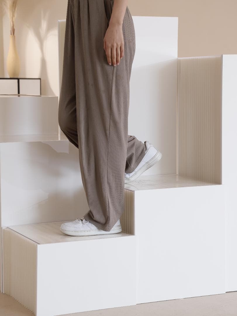 ディスプレイスタンド高さ78㎝長さ30㎝展示台 陳列台 組立不要 展示会イベント