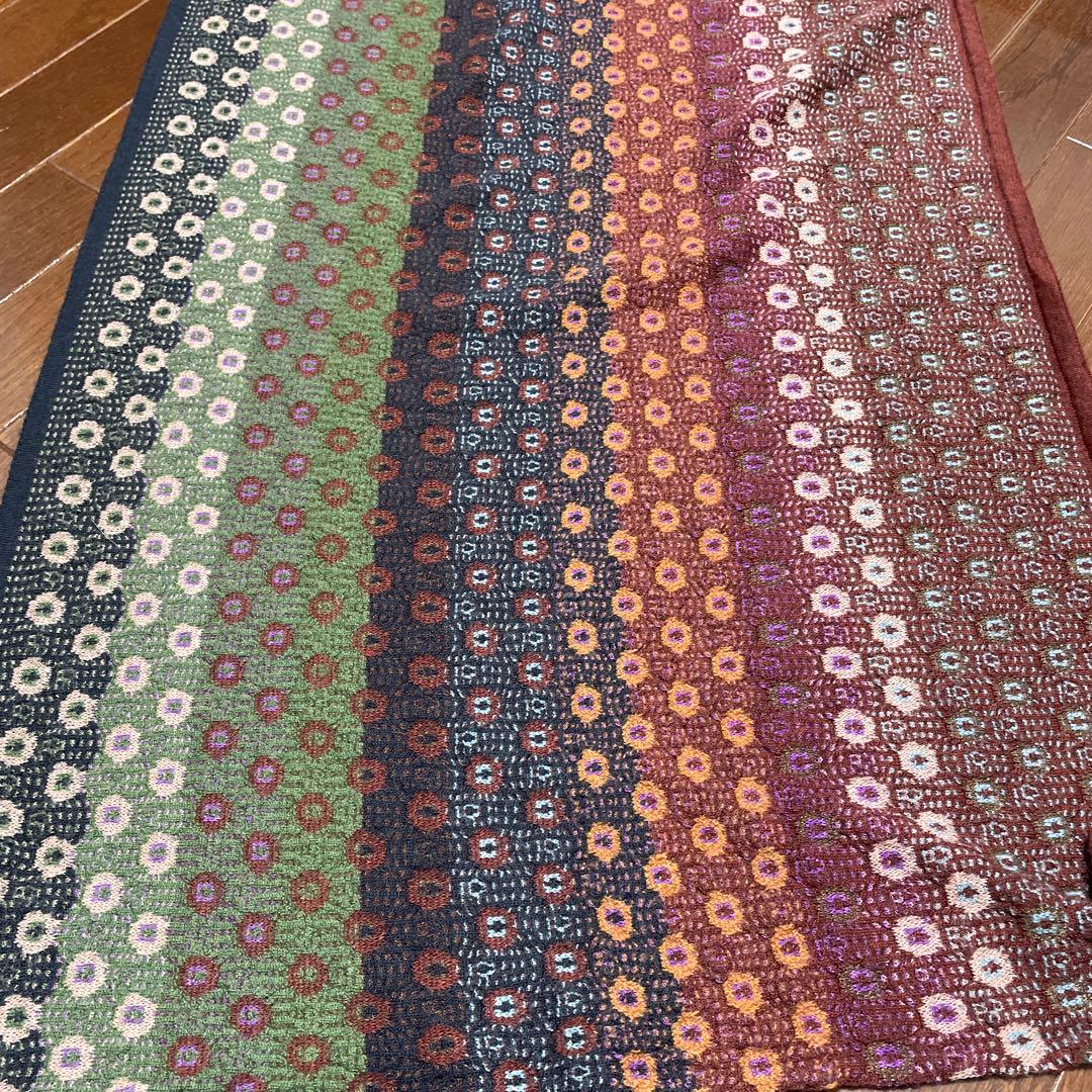 カトリーヌ　アンドル　▪️シリアルナンバーあります。大判ジャガードストール