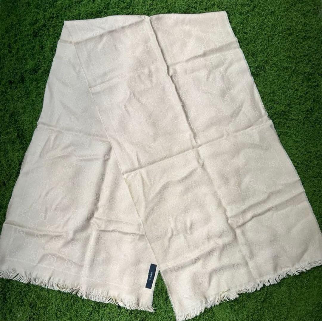 【美品】 GUCCI ベージュ フリンジ マフラー