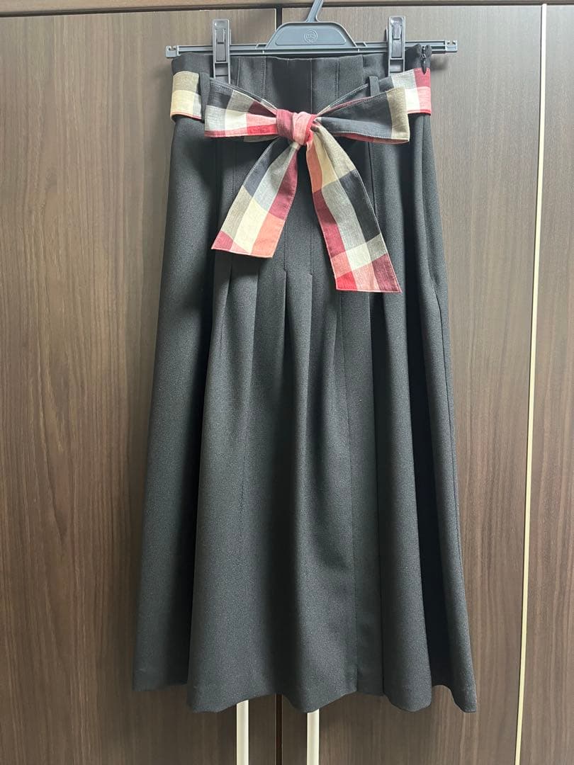 CB クレストブリッジ　スカート