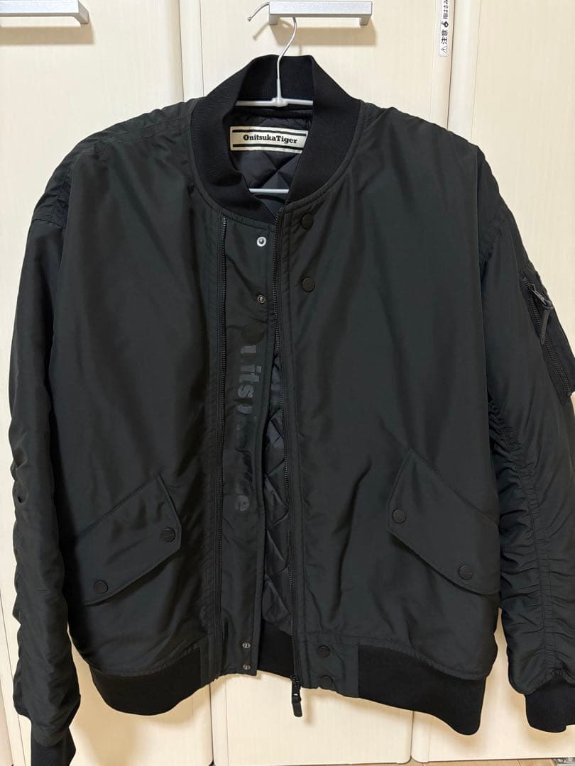 Onitsuka Tiger ブラック MA-1ジャケットL