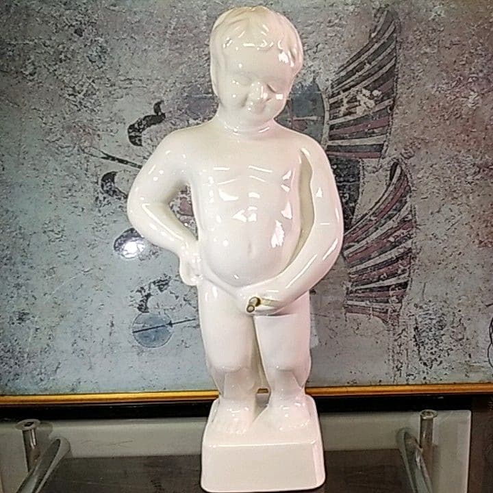 小便小僧　陶器製　置物　インテリア　オブジェ　高さ45㎝　洋風庭園