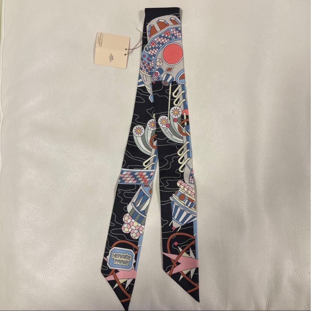 新品タグ付きセール！【エルメス】ツイリー