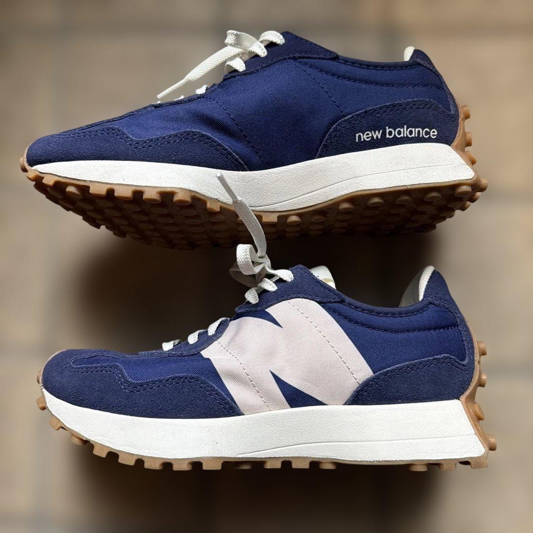 ニューバランス327 23.5㌢