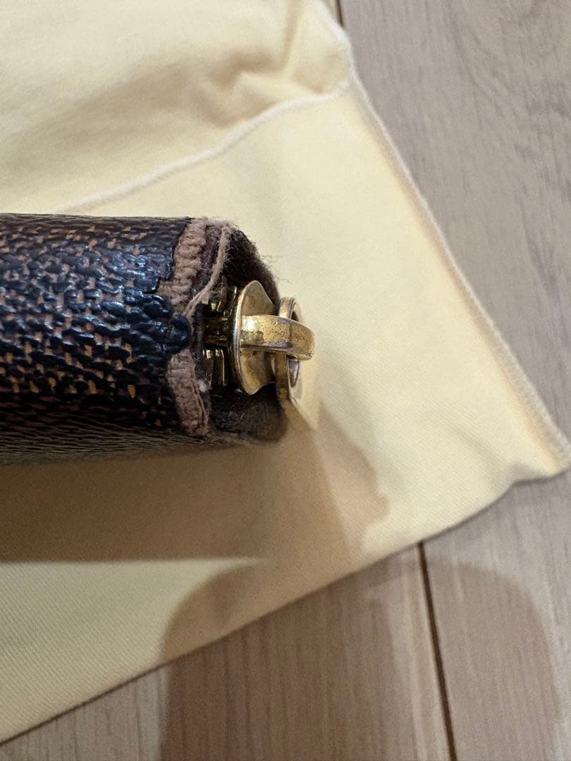 ルイ・ヴィトン　ダミエ財布