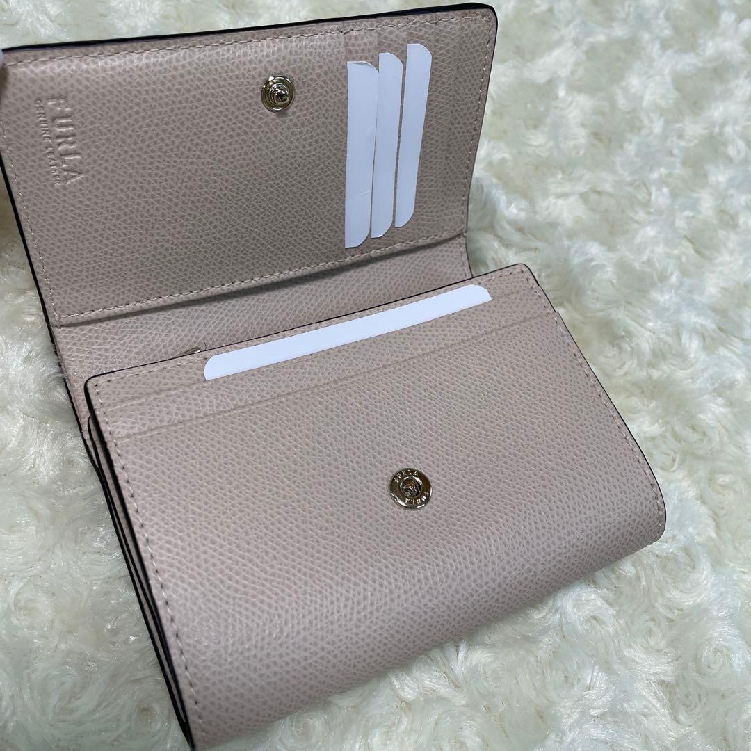 FURLAフルラ　レディース　二つ折り財布　ピンク