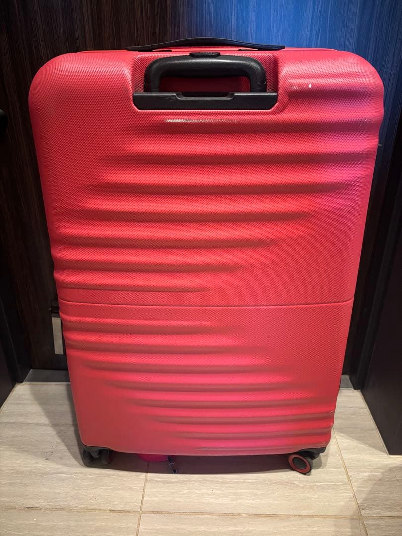 AMERICAN TOURISTER レッドキャリーケース（大容量）