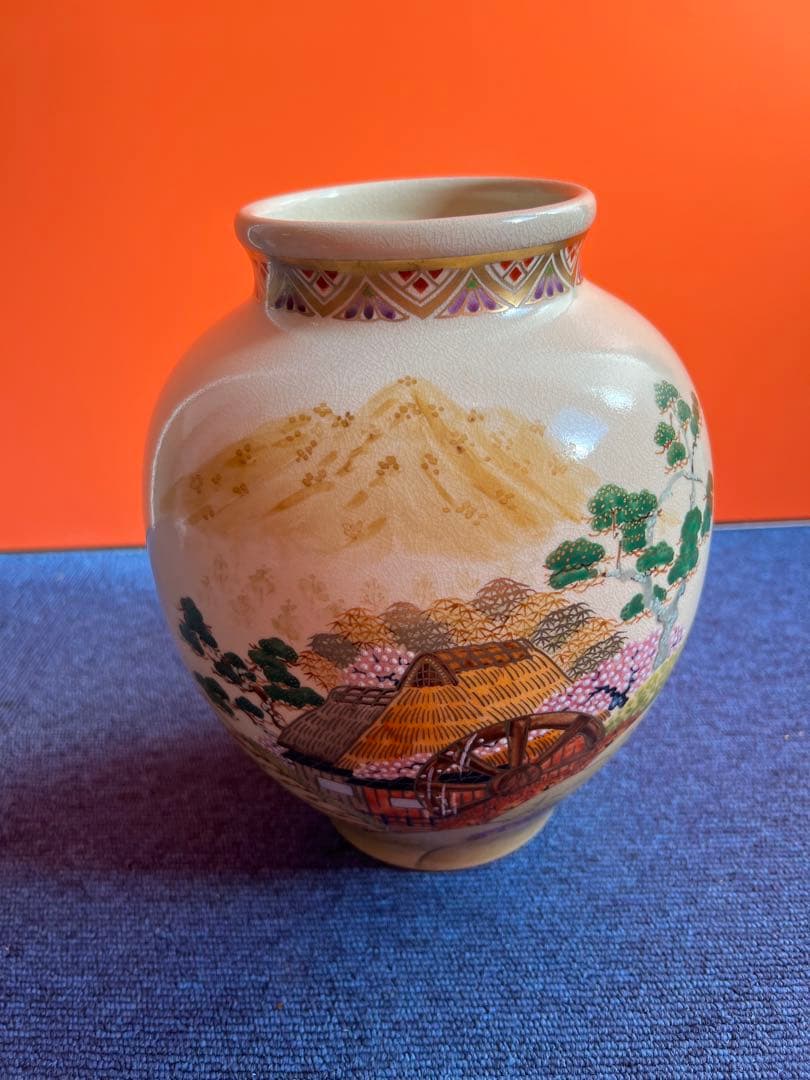 1031 薩摩焼　花瓶