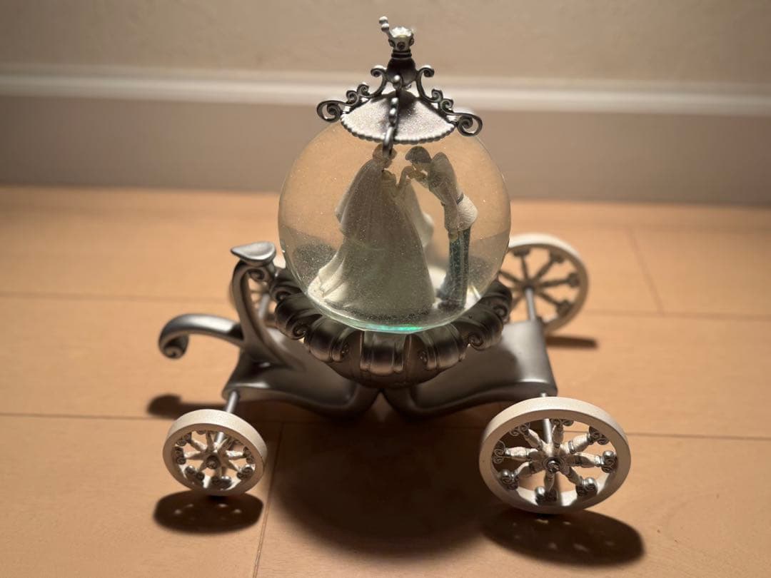 【破損有り】シンデレラ　スノードーム　スノーグローブ　ウォーターグローブ