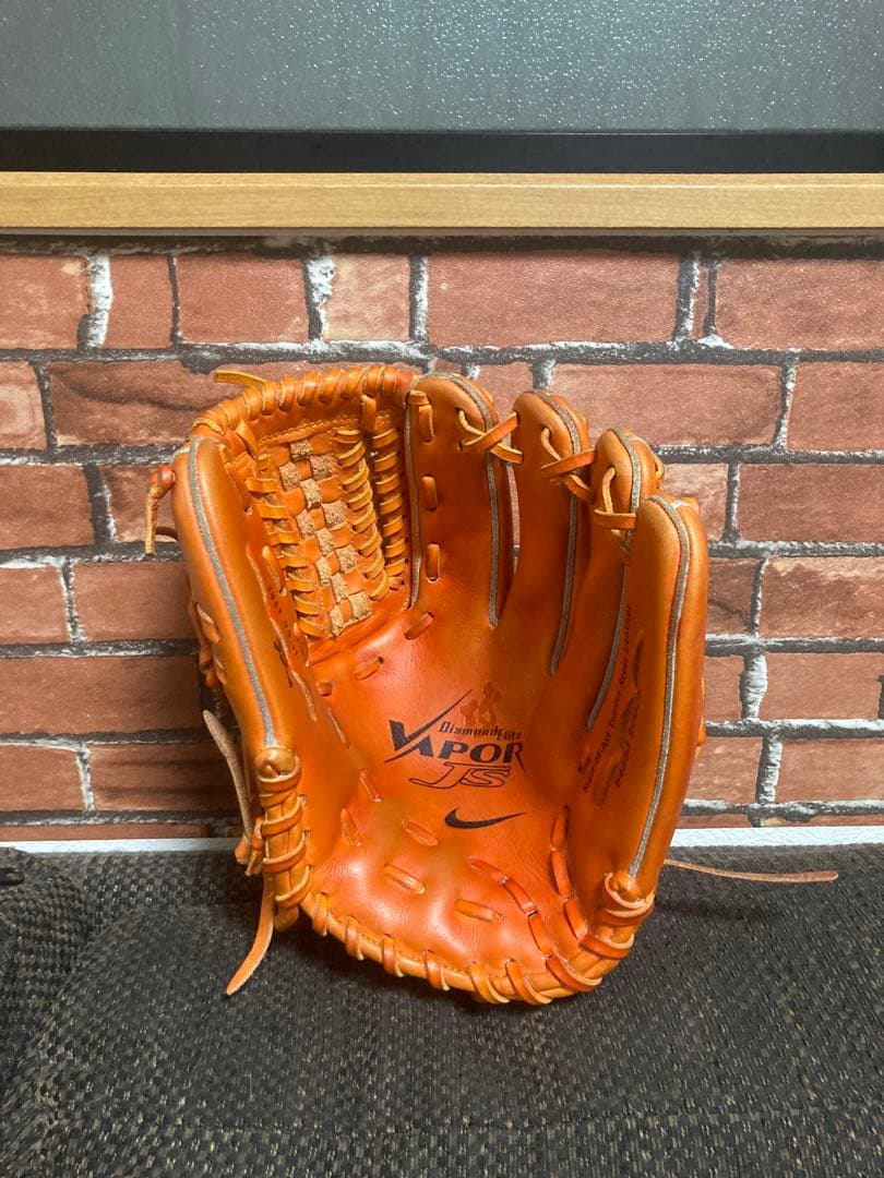 Nike Vapor 硬式グローブ オレンジ　内野手用