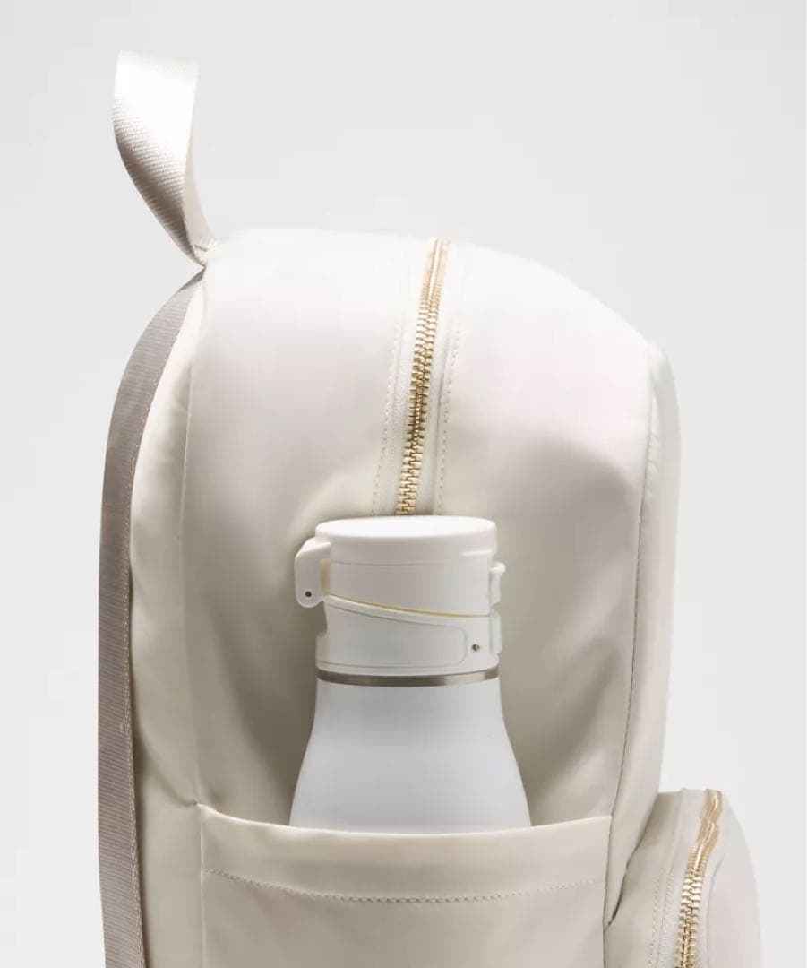 新品未使用　ルルレモン　lululemon リュック　バッグ