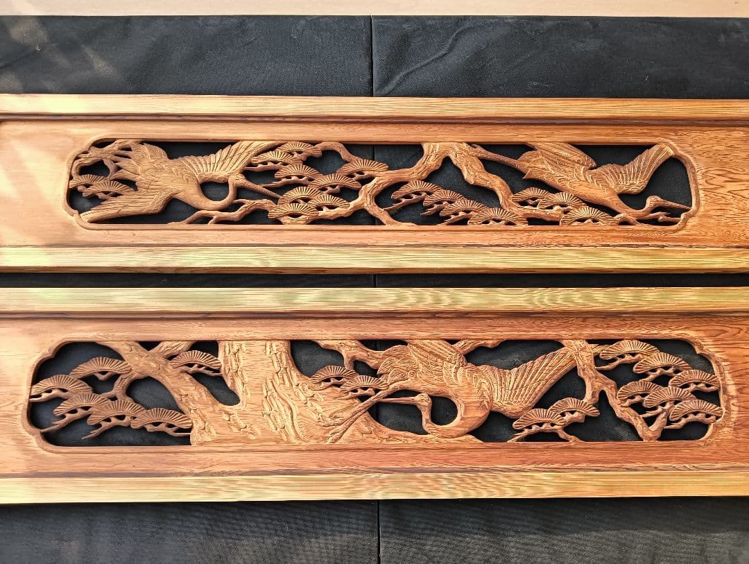 【欄間】☆天然杉☆両面 彫り和室 昭和 木工彫刻 木工細工【鶴と松】