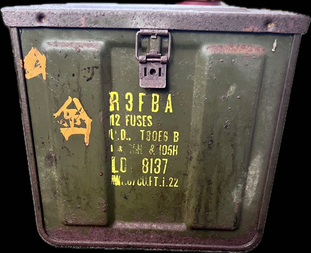 m*n様 【希少】米軍特大アモ缶1940年代R3FBA 弾薬箱 12 FUSES