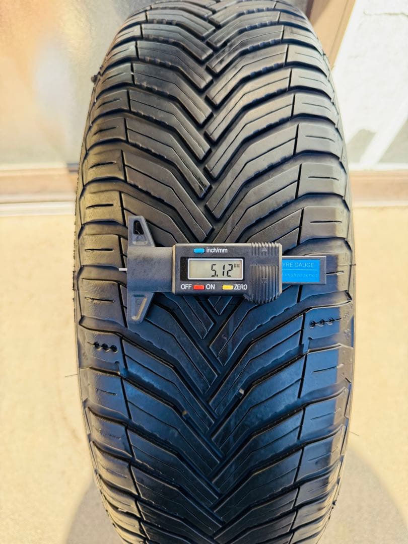 ミシュランオールシーズンタイヤ195/65R15 95V 2024年製