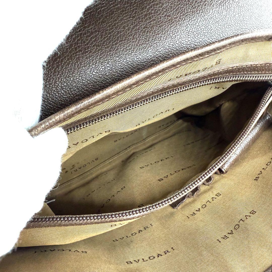 ★希少モデル★ブルガリ 本革 メッセンジャーバッグ ロゴプレート ロゴショルダー