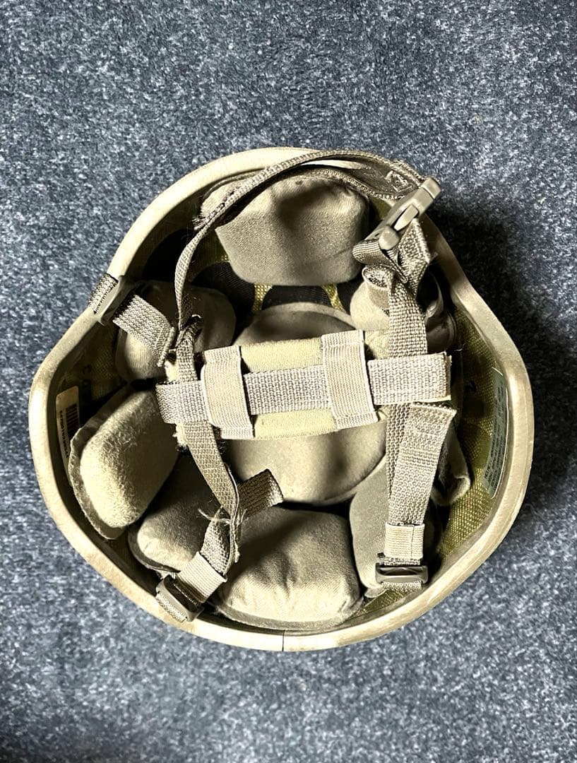 米軍実物 放出品 ACH ヘルメット & ブラケット&パット　カバー2点付き　L