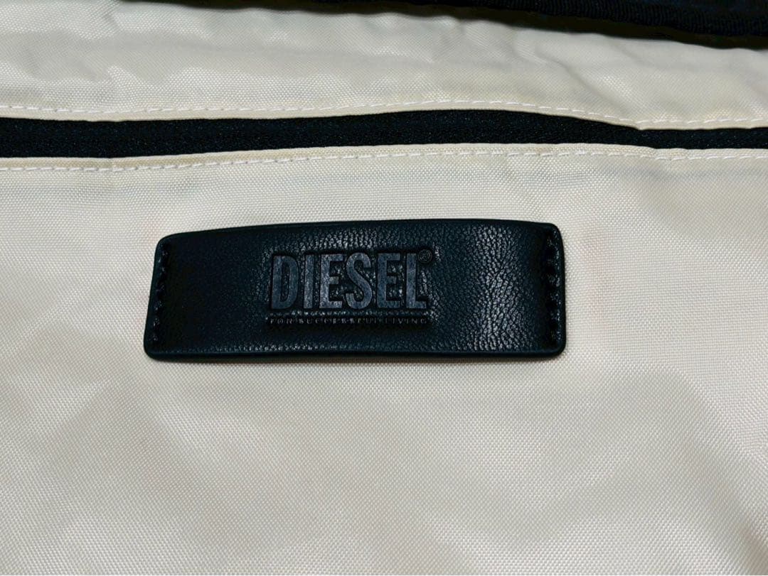 美品✧DIESEL ディーゼル BIG ラバー ロゴ ショルダーバッグ ブラック