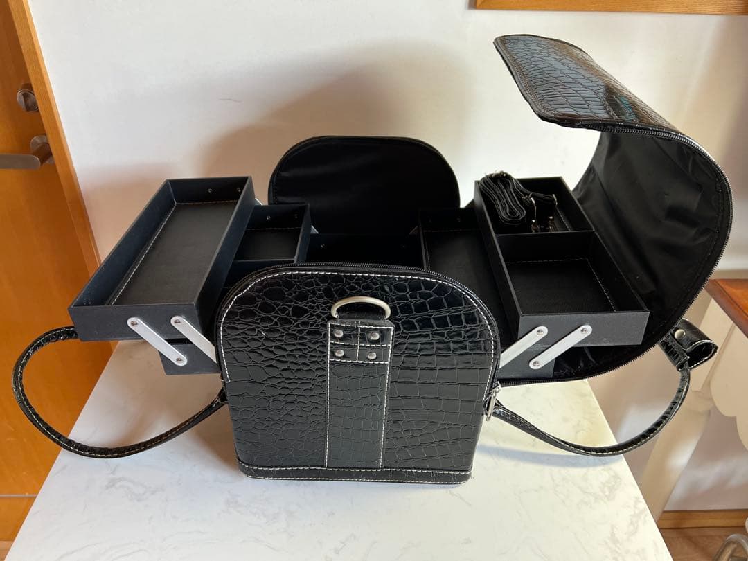 3月18日出品終了　ネイリスト検定3級　2級　セット　筆入とチップのおまけ付き