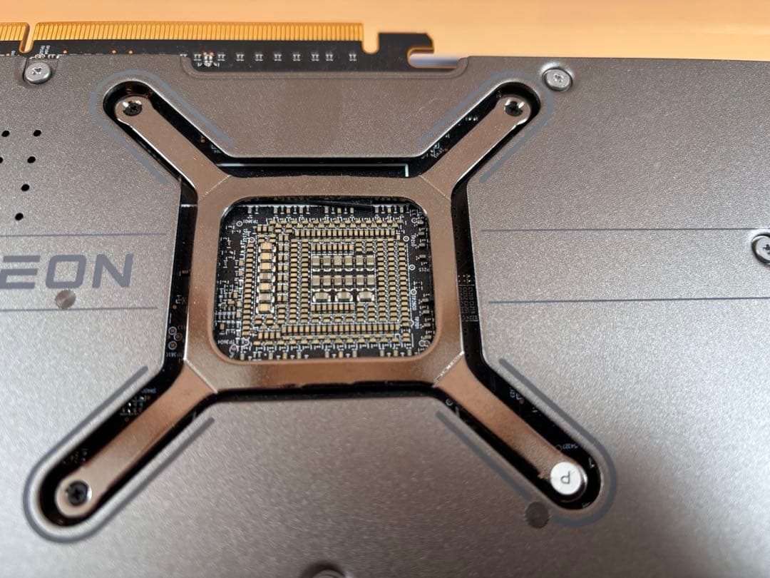 NITRO+ Radeon RX 7900 XTX 24GB 保証1年