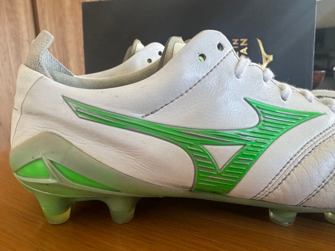 Mizuno サッカーシューズ プロフェッショナルモデル　モレリア　白緑　限定品