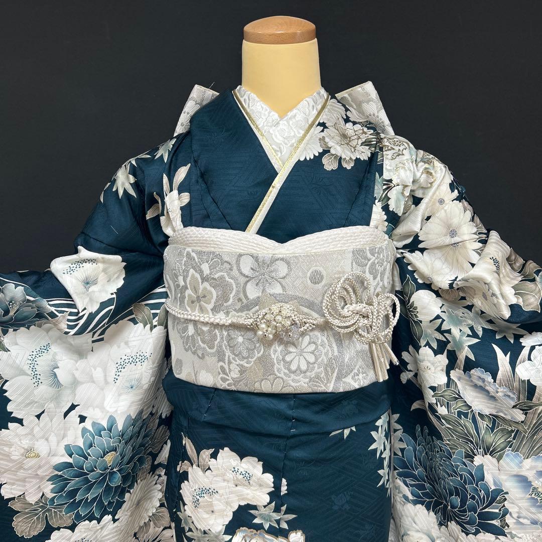 深緑のクールな牡丹と菊に流水の古典振袖フルセット