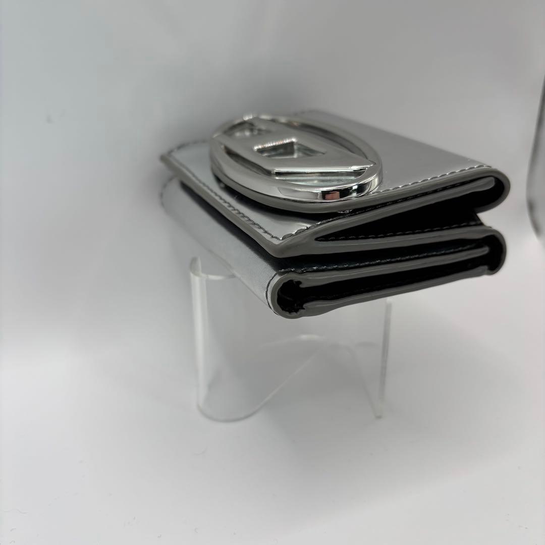 DIESEL 三つ折り財布　シルバー　1DR サークルロゴ　ウォレット　Dロゴ
