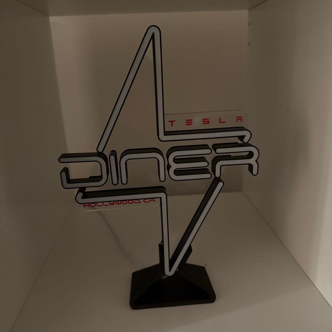 【LA限定&新品】テスラダイナー限定 Tesla ダイナーサイン　ネオン　LED